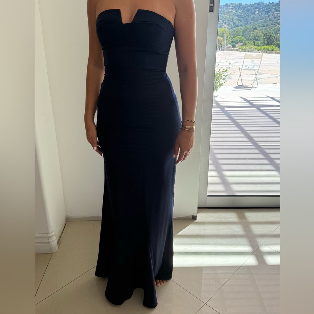 Lulu’s Navy Blue Strapless Evening Gown